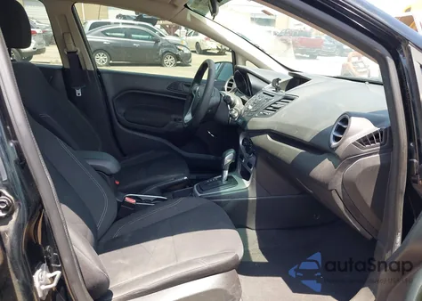 2019 Ford Fiesta Se z USA, uszkodzony, nr VIN 3FADP4EJ1KM129697